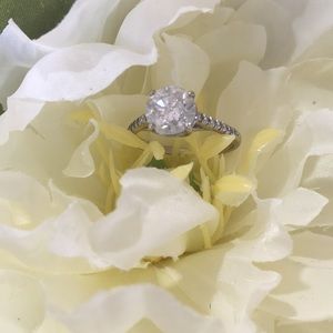 2.67 cttw diamond ring in 14k white gold